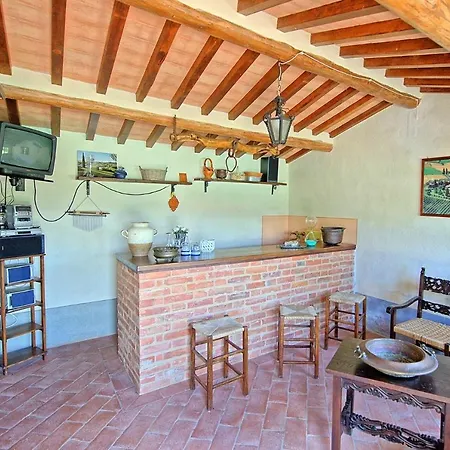 Montecchio Sleeps 6 With Pool Appartamento