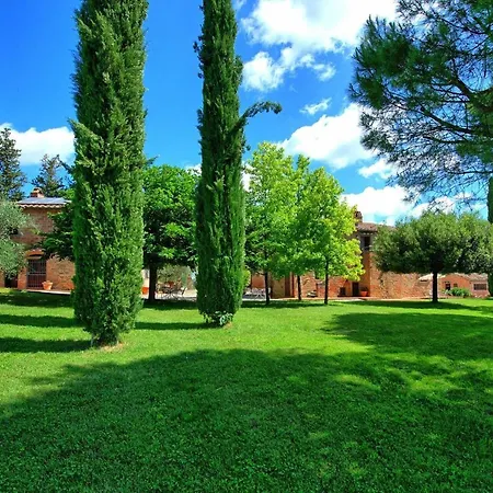 Montecchio Sleeps 6 With Pool Appartamento