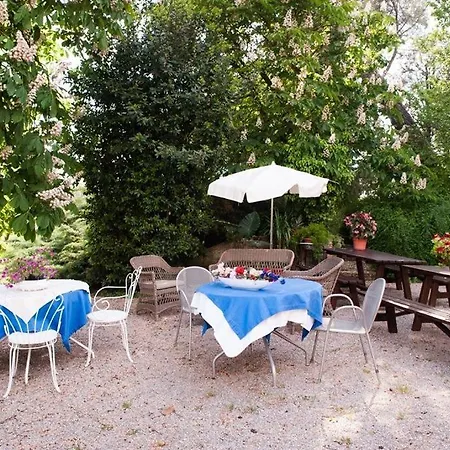 Montecchio Sleeps 6 With Pool Appartamento *